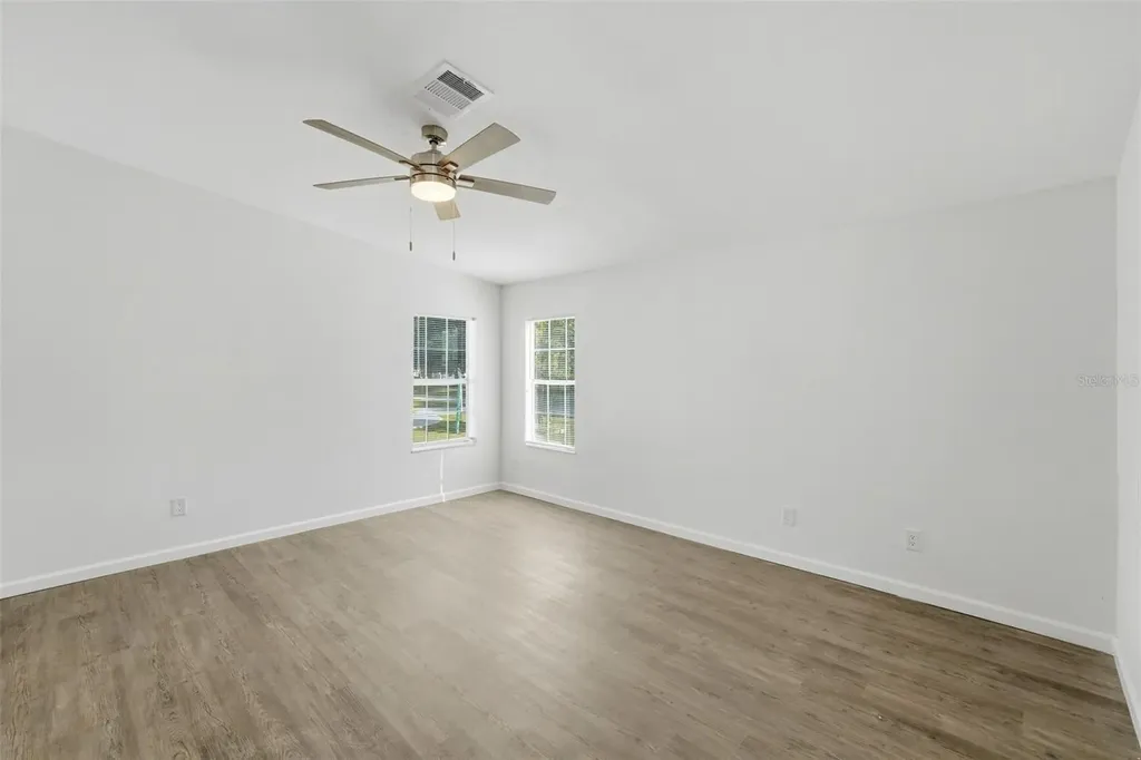 5180 Lexington Circle Wildwood FL 34785