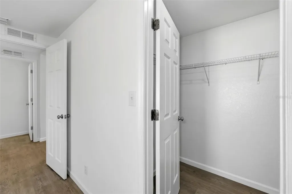 5180 Lexington Circle Wildwood FL 34785