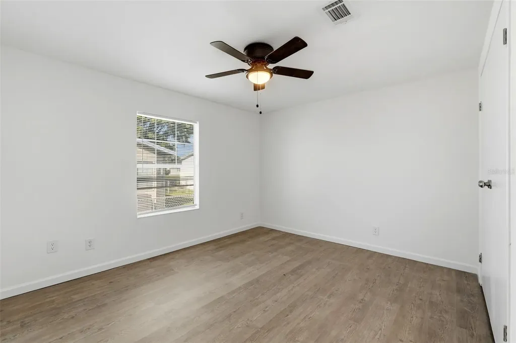 5180 Lexington Circle Wildwood FL 34785