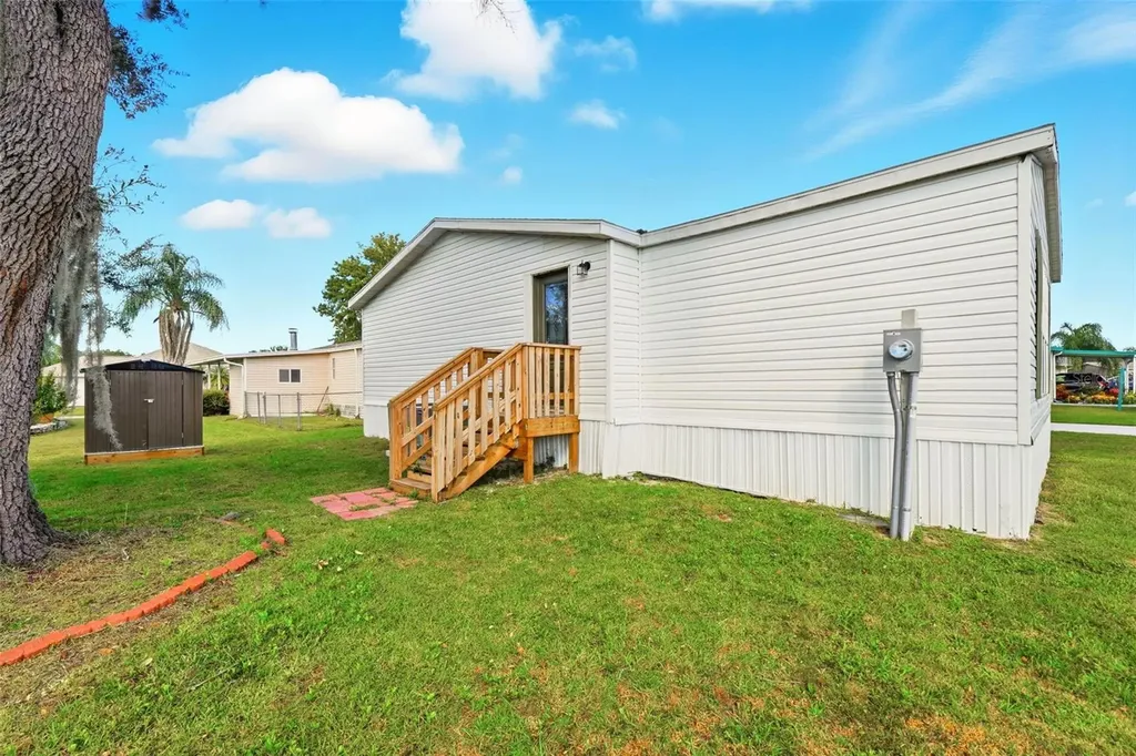 5180 Lexington Circle Wildwood FL 34785