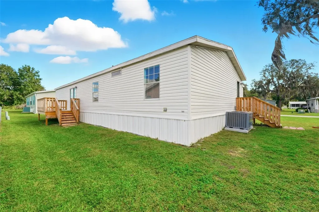 5180 Lexington Circle Wildwood FL 34785