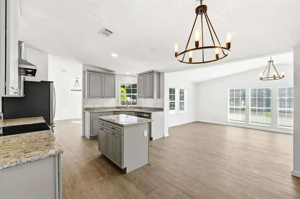 5180 Lexington Circle Wildwood FL 34785