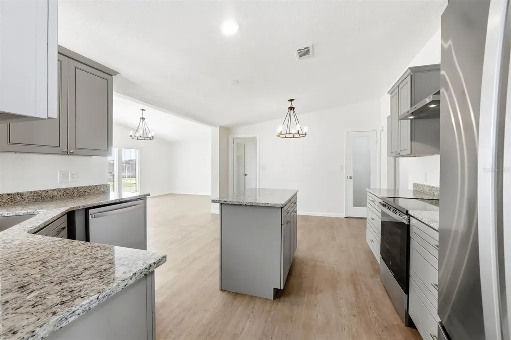 5180 Lexington Circle Wildwood FL 34785