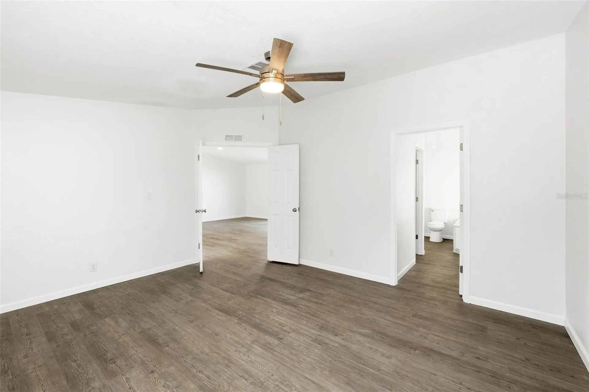 5180 Lexington Circle Wildwood FL 34785