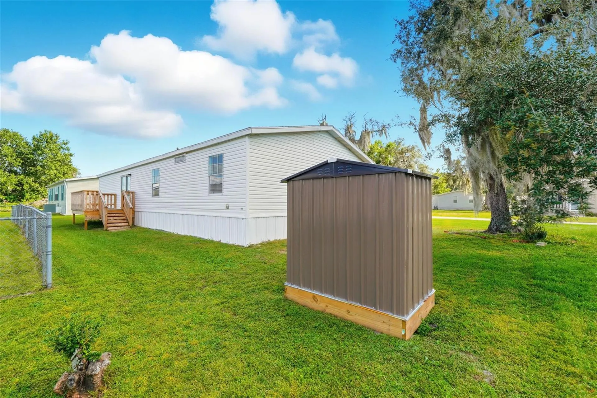 5180 Lexington Circle Wildwood FL 34785