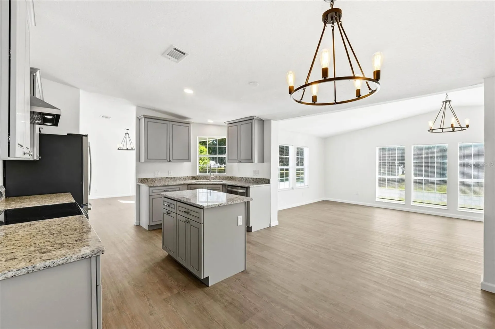 5180 Lexington Circle Wildwood FL 34785