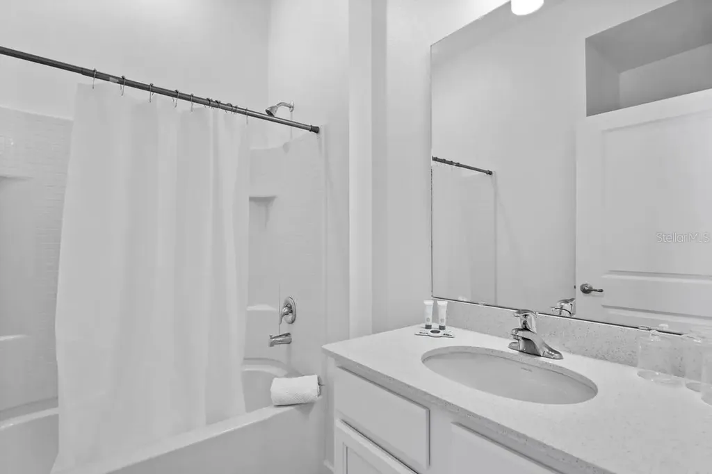 5803 High Seas Drive Orlando FL 32821