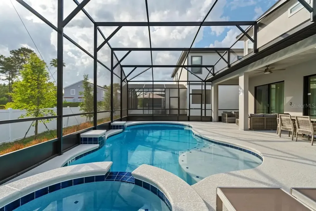 5803 High Seas Drive Orlando FL 32821