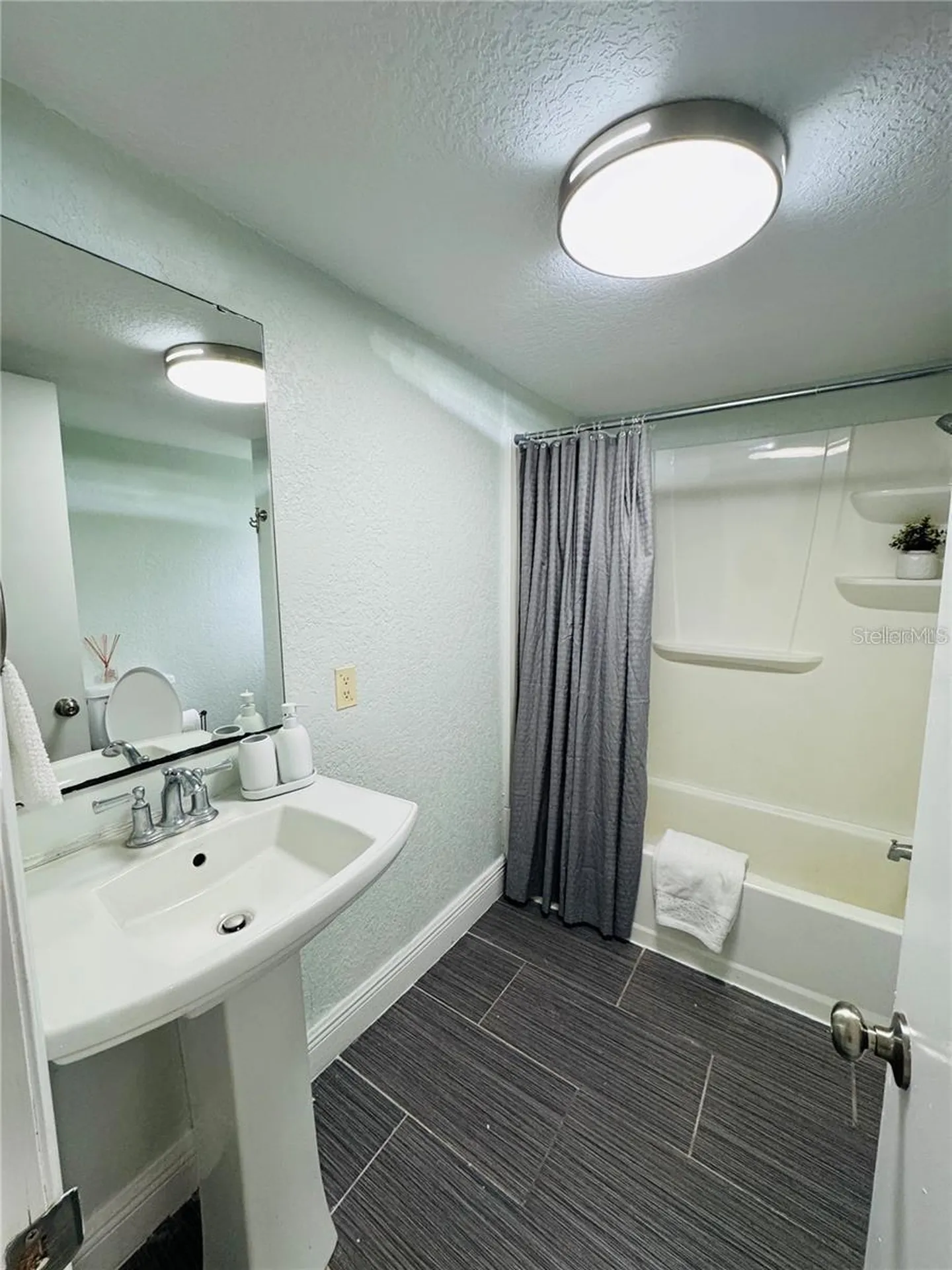368 Alison Daphne Circle Orlando FL 32833