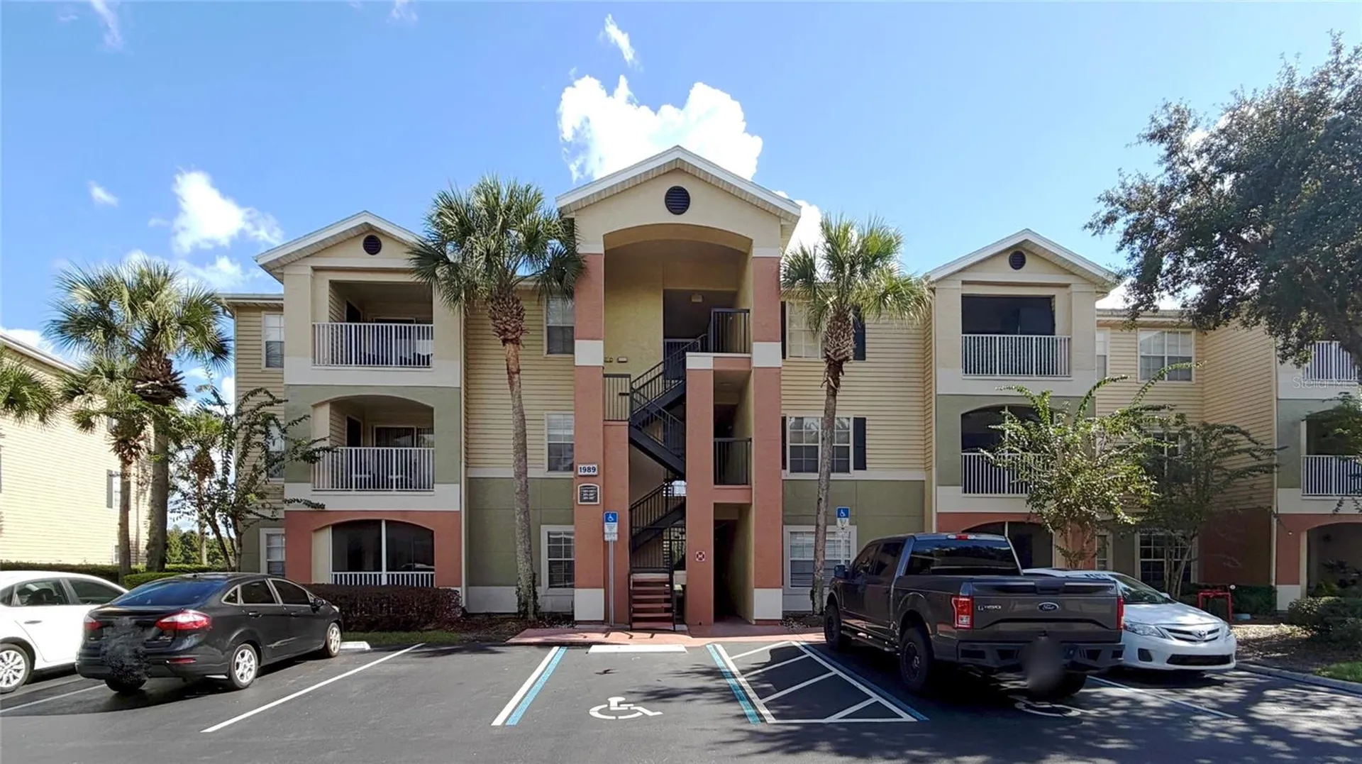 1989 Summer Club Drive Oviedo FL 32765
