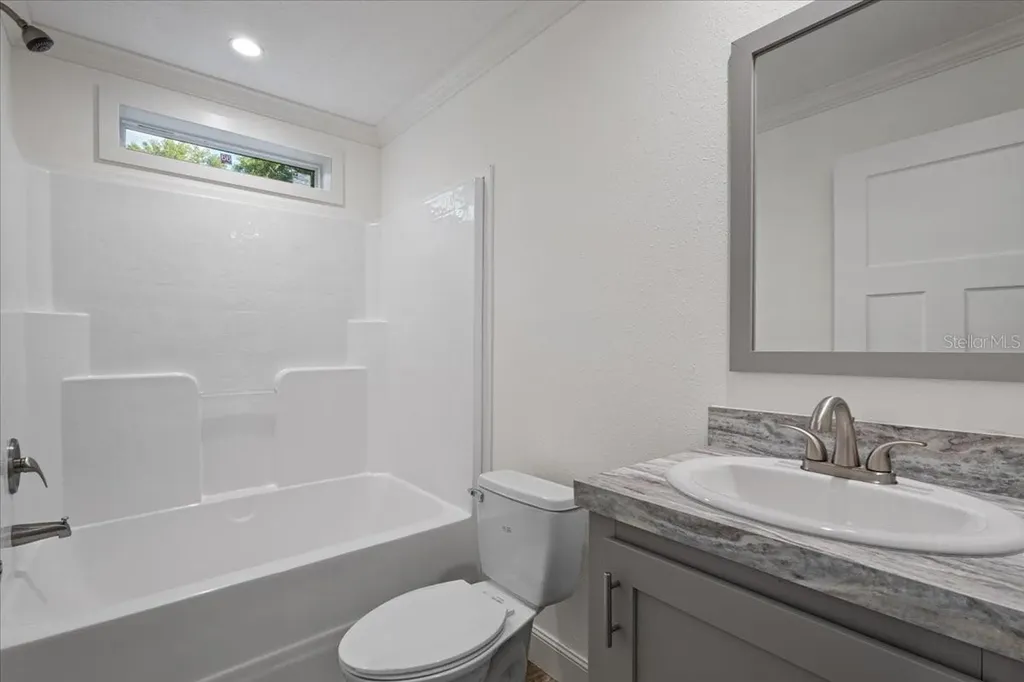 4654 NW 45th Avenue Bell FL 32619