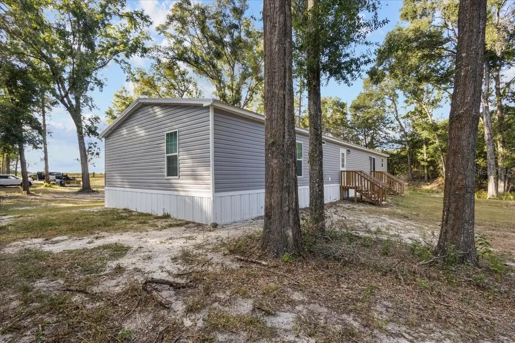 4654 NW 45th Avenue Bell FL 32619