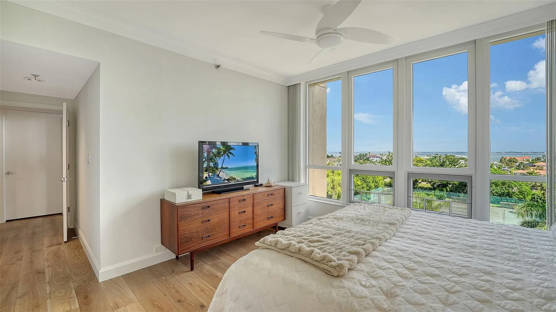 1211 Gulf Of Mexico Drive Longboat Key FL 34228