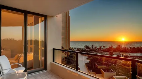 1211 Gulf Of Mexico Drive Longboat Key FL 34228