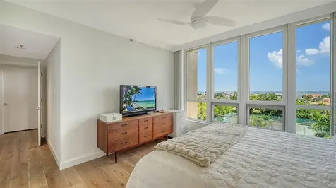 1211 Gulf Of Mexico Drive Longboat Key FL 34228