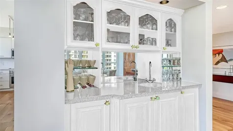 1211 Gulf Of Mexico Drive Longboat Key FL 34228