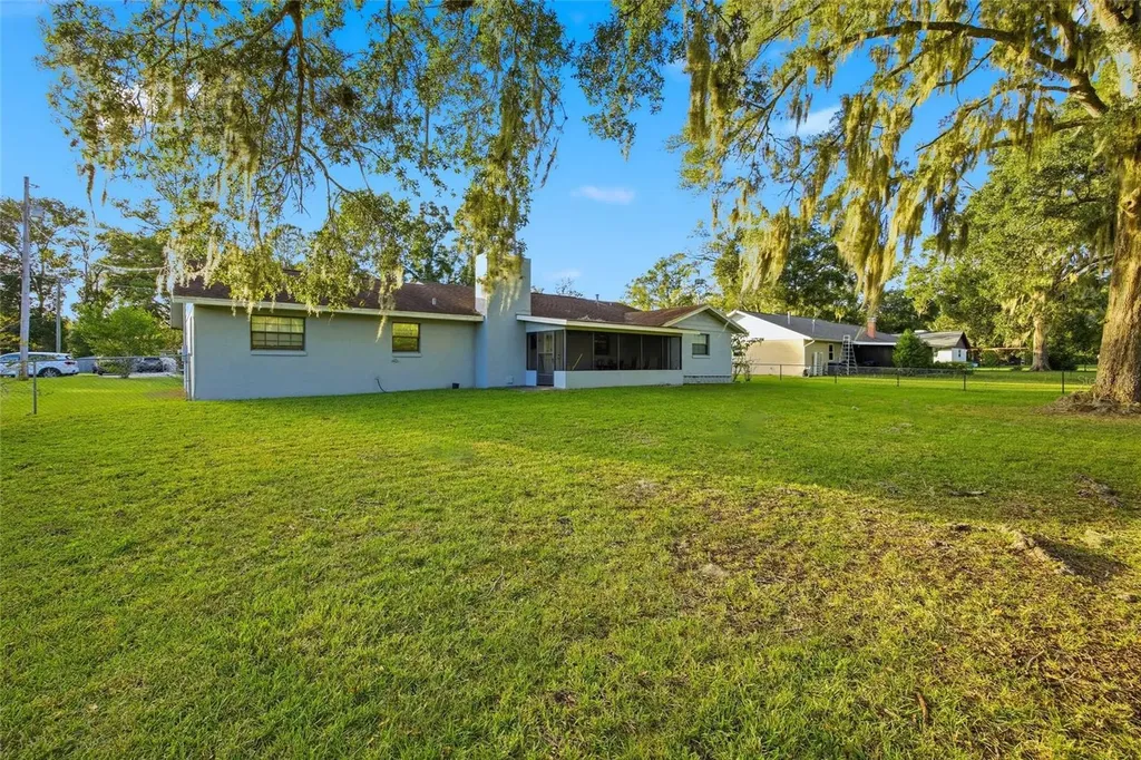 1741 SE 43rd Terrace Ocala FL 34471