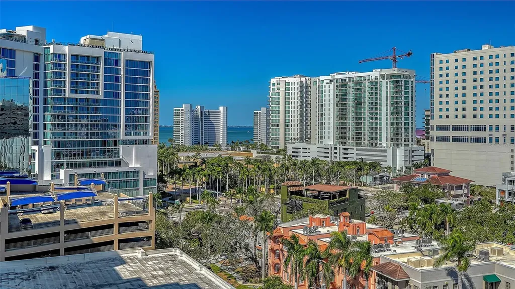 1255 N Gulfstream Avenue Sarasota FL 34236