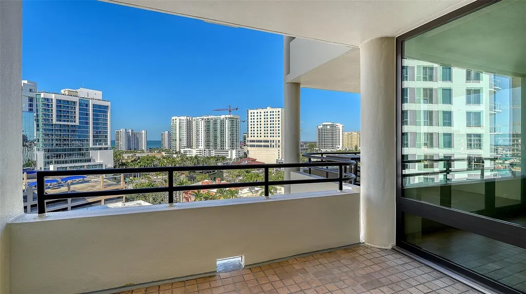 1255 N Gulfstream Avenue Sarasota FL 34236