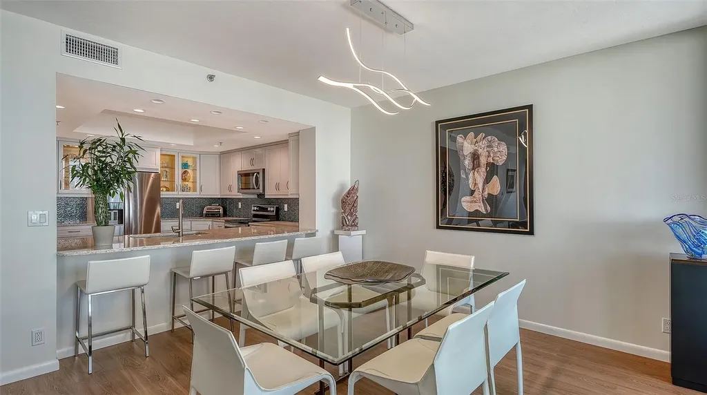 1255 N Gulfstream Avenue Sarasota FL 34236
