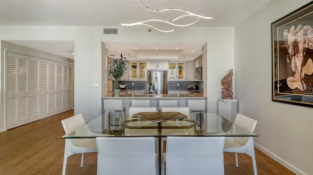 1255 N Gulfstream Avenue Sarasota FL 34236