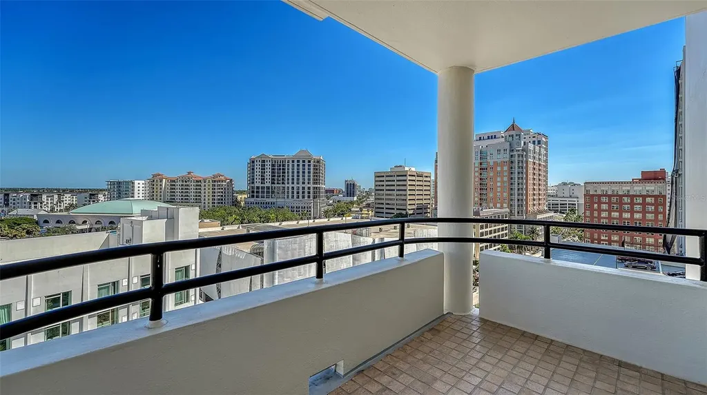 1255 N Gulfstream Avenue Sarasota FL 34236