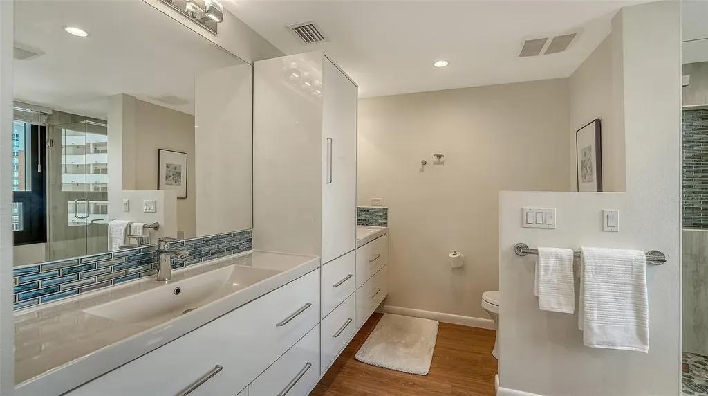 1255 N Gulfstream Avenue Sarasota FL 34236