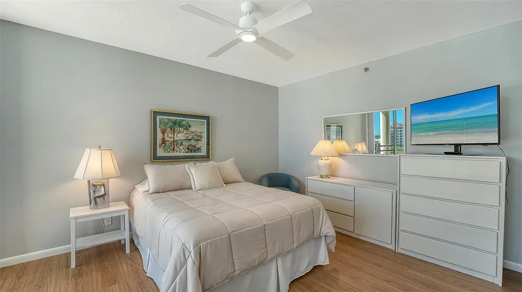 1255 N Gulfstream Avenue Sarasota FL 34236