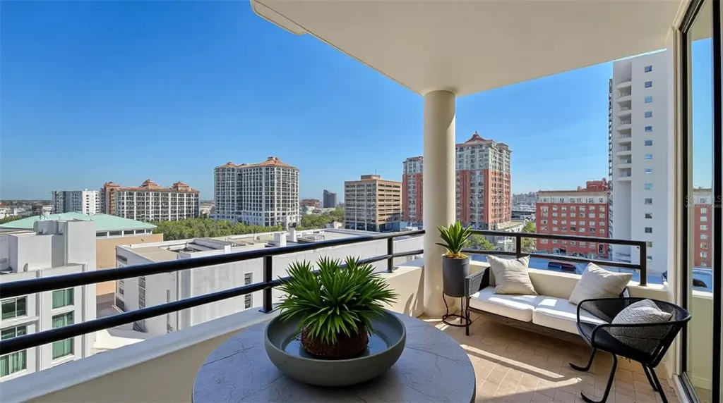 1255 N Gulfstream Avenue Sarasota FL 34236