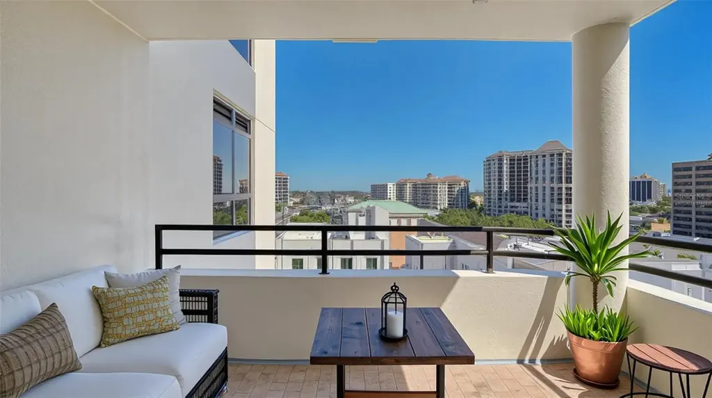 1255 N Gulfstream Avenue Sarasota FL 34236