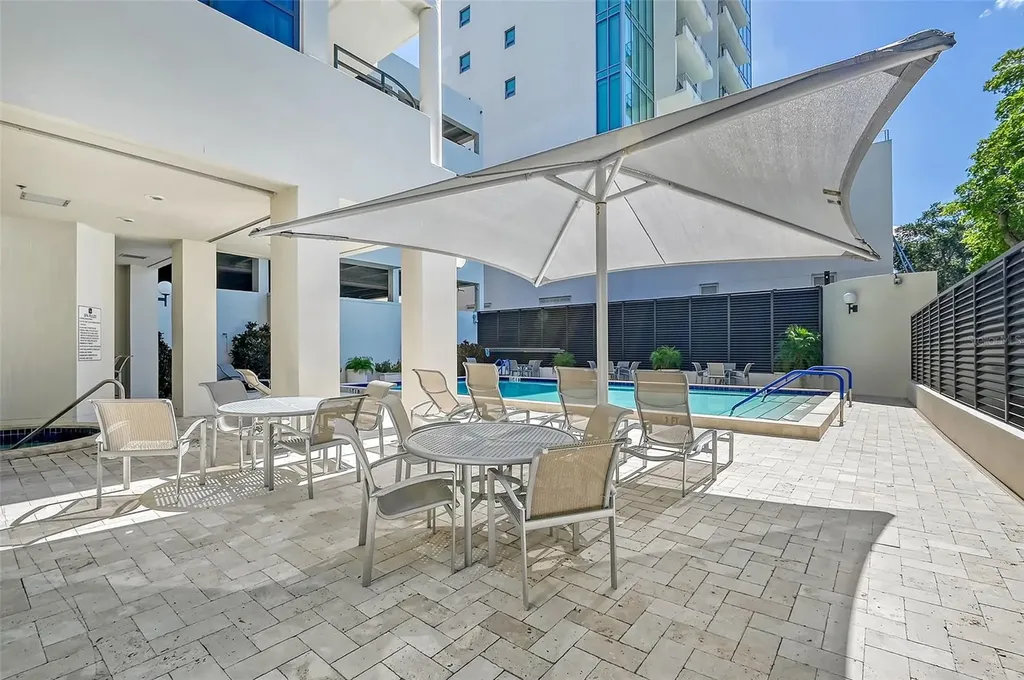 1255 N Gulfstream Avenue Sarasota FL 34236