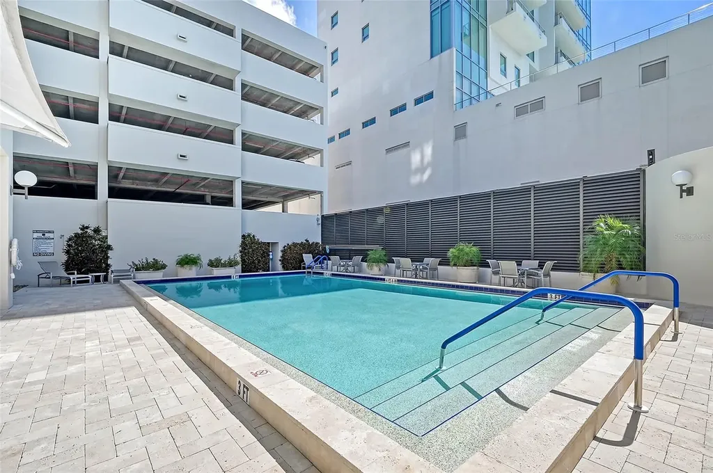 1255 N Gulfstream Avenue Sarasota FL 34236