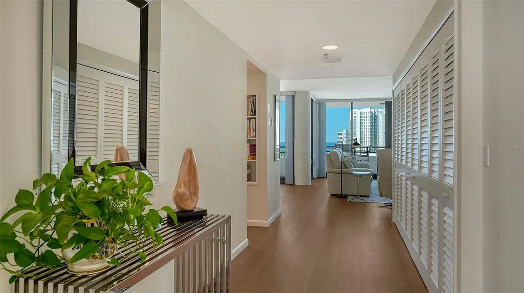 1255 N Gulfstream Avenue Sarasota FL 34236