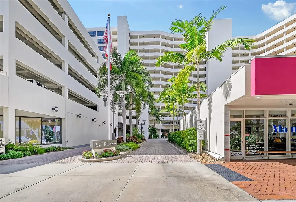 1255 N Gulfstream Avenue Sarasota FL 34236