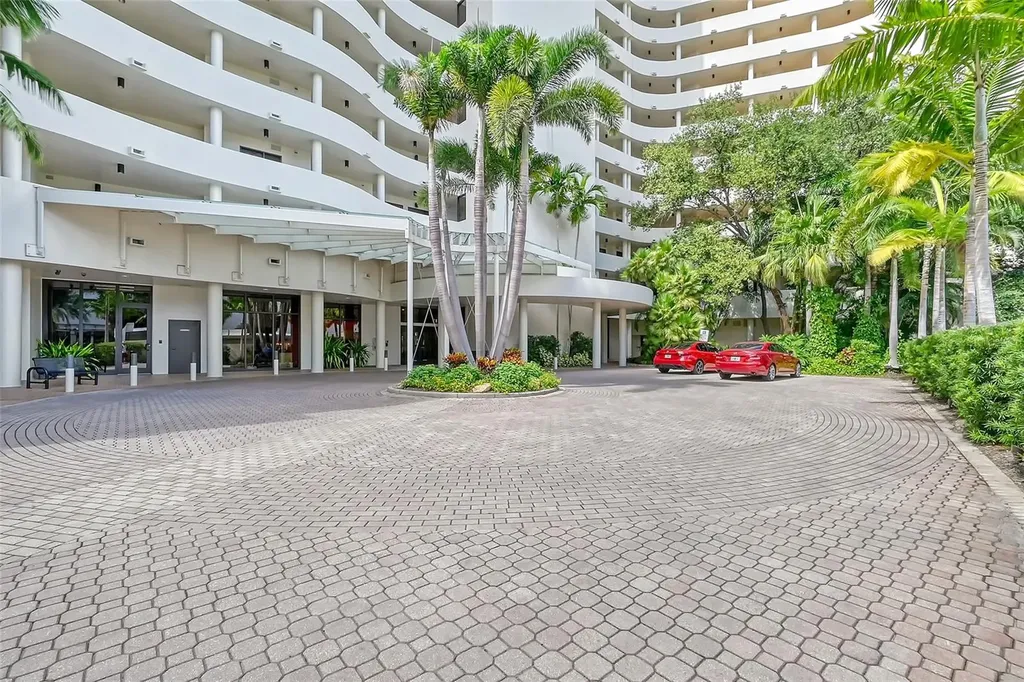 1255 N Gulfstream Avenue Sarasota FL 34236