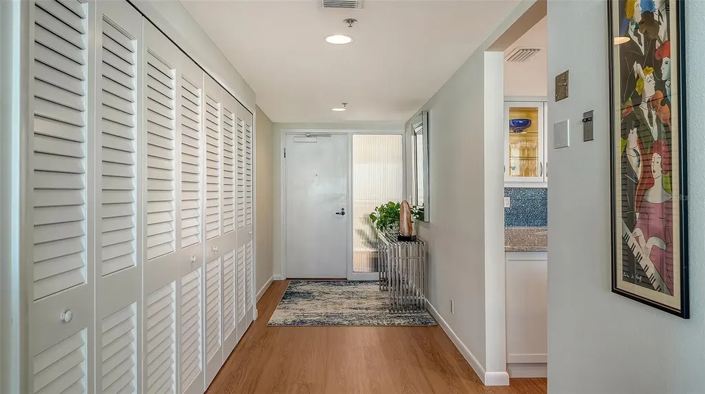 1255 N Gulfstream Avenue Sarasota FL 34236