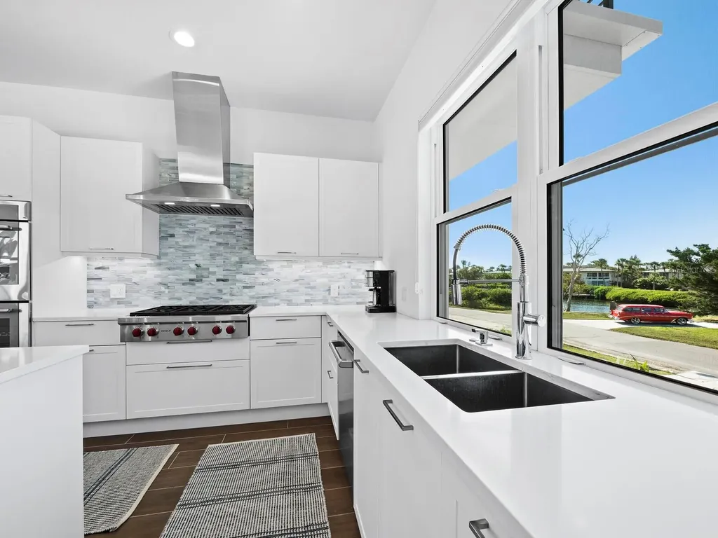 6810 Longboat Drive S Longboat Key FL 34228