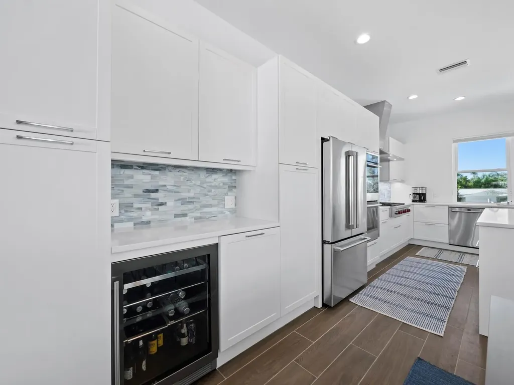 6810 Longboat Drive S Longboat Key FL 34228