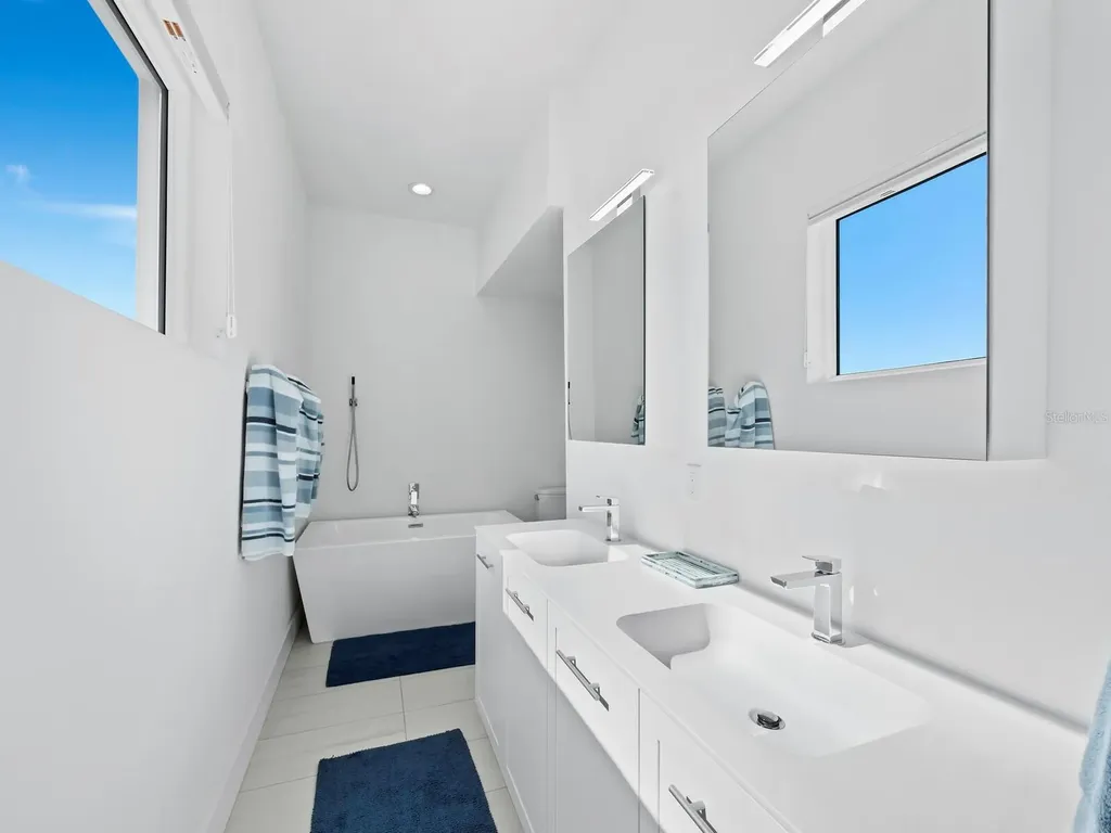 6810 Longboat Drive S Longboat Key FL 34228
