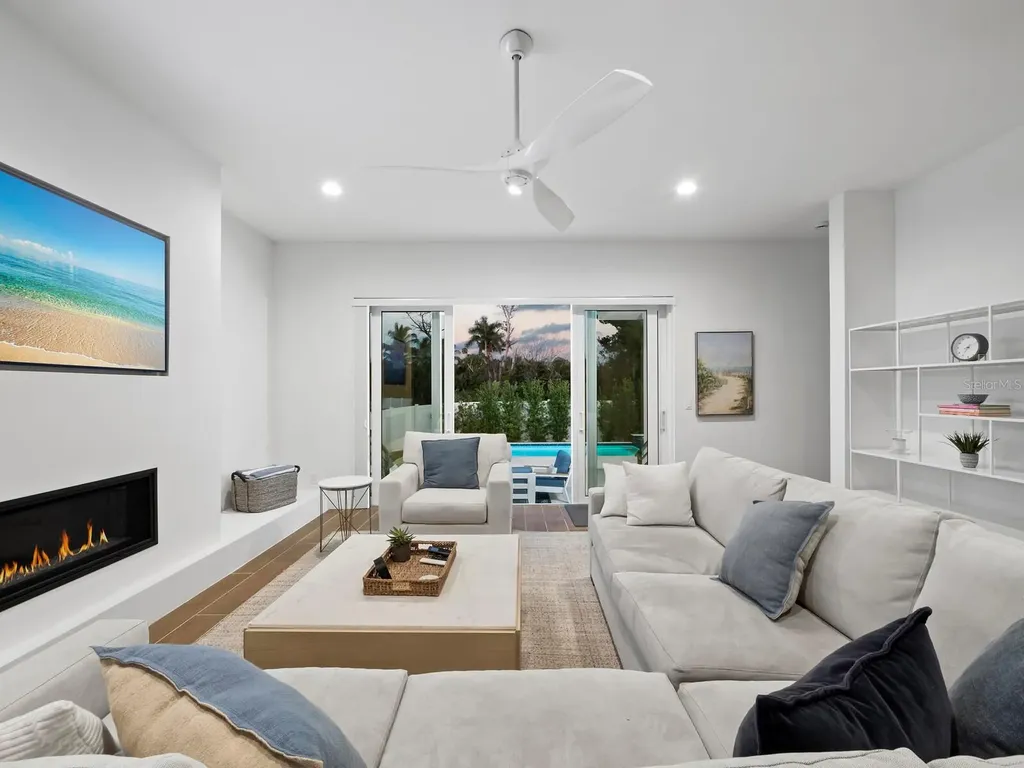 6810 Longboat Drive S Longboat Key FL 34228