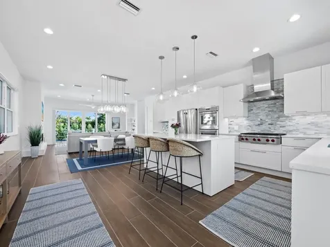 6810 Longboat Drive S Longboat Key FL 34228