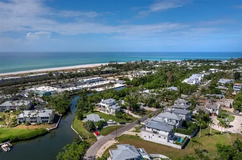 6810 Longboat Drive S Longboat Key FL 34228