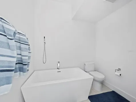 6810 Longboat Drive S Longboat Key FL 34228