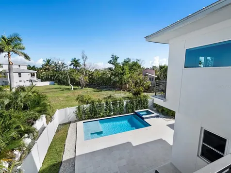 6810 Longboat Drive S Longboat Key FL 34228