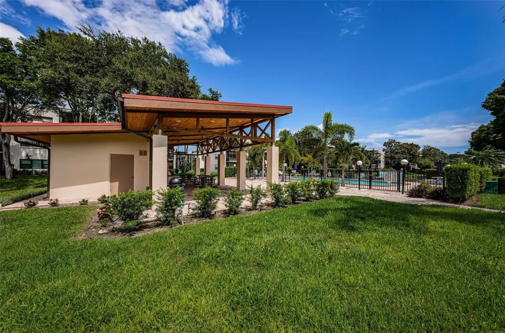 5501 80th Street N St Petersburg FL 33709