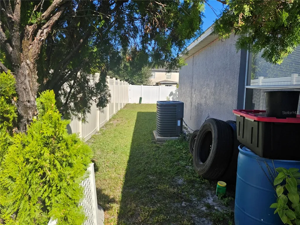 540 Oak Branch Circle Kissimmee FL 34758