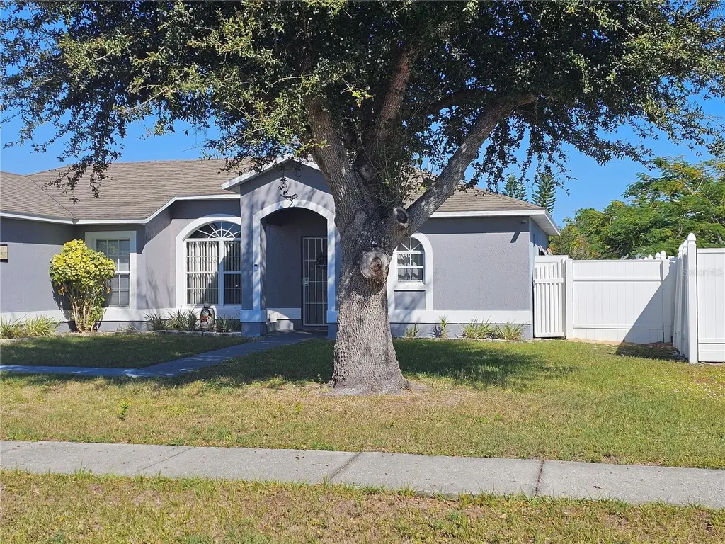 540 Oak Branch Circle Kissimmee FL 34758