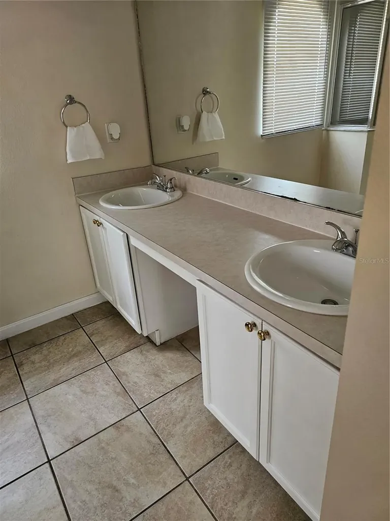 540 Oak Branch Circle Kissimmee FL 34758