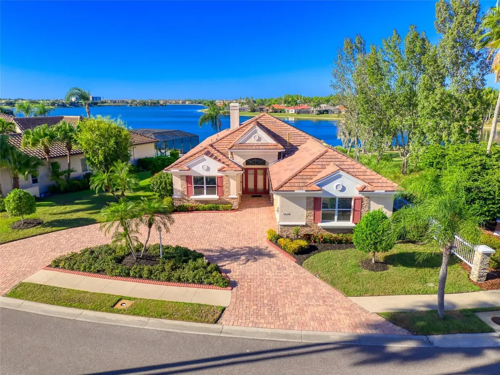 6631 Waters Edge Way Lakewood Ranch FL 34202