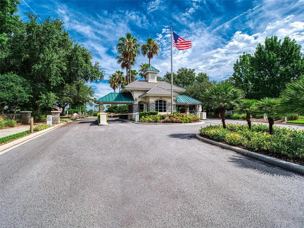 6631 Waters Edge Way Lakewood Ranch FL 34202